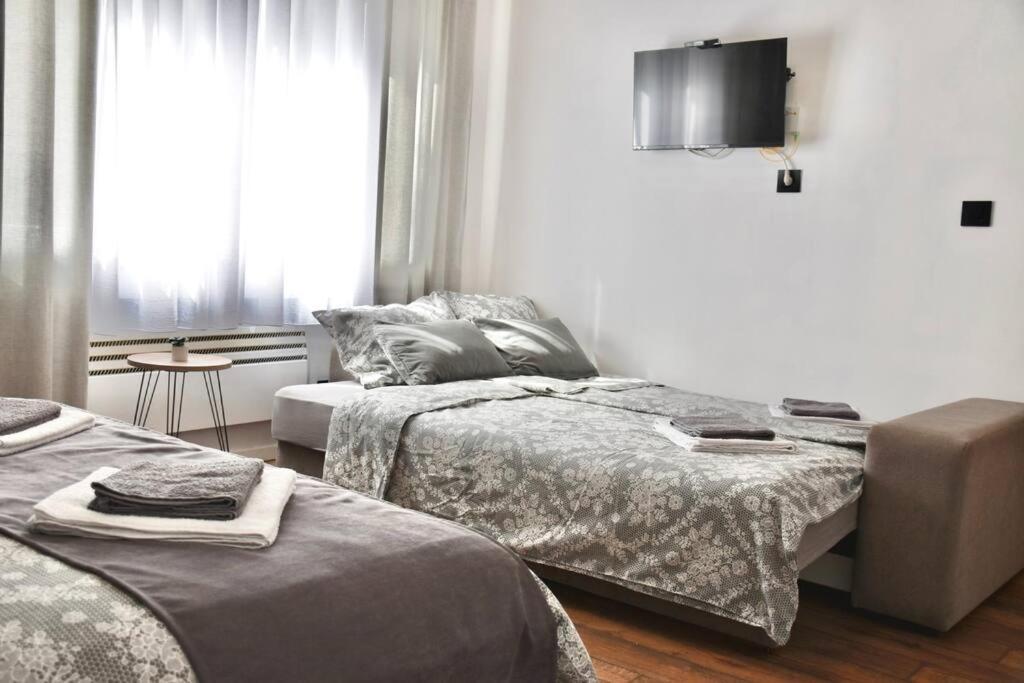 Apartment In Belgrade With Small Parking Space Bagian luar foto