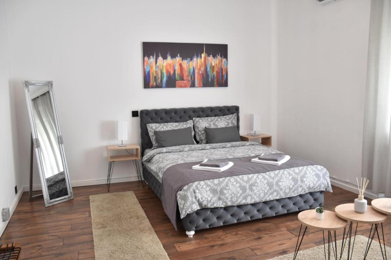 Apartment In Belgrade With Small Parking Space Bagian luar foto