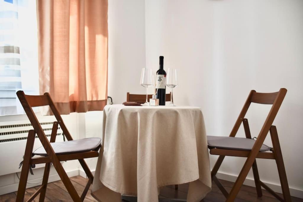 Apartment In Belgrade With Small Parking Space Bagian luar foto